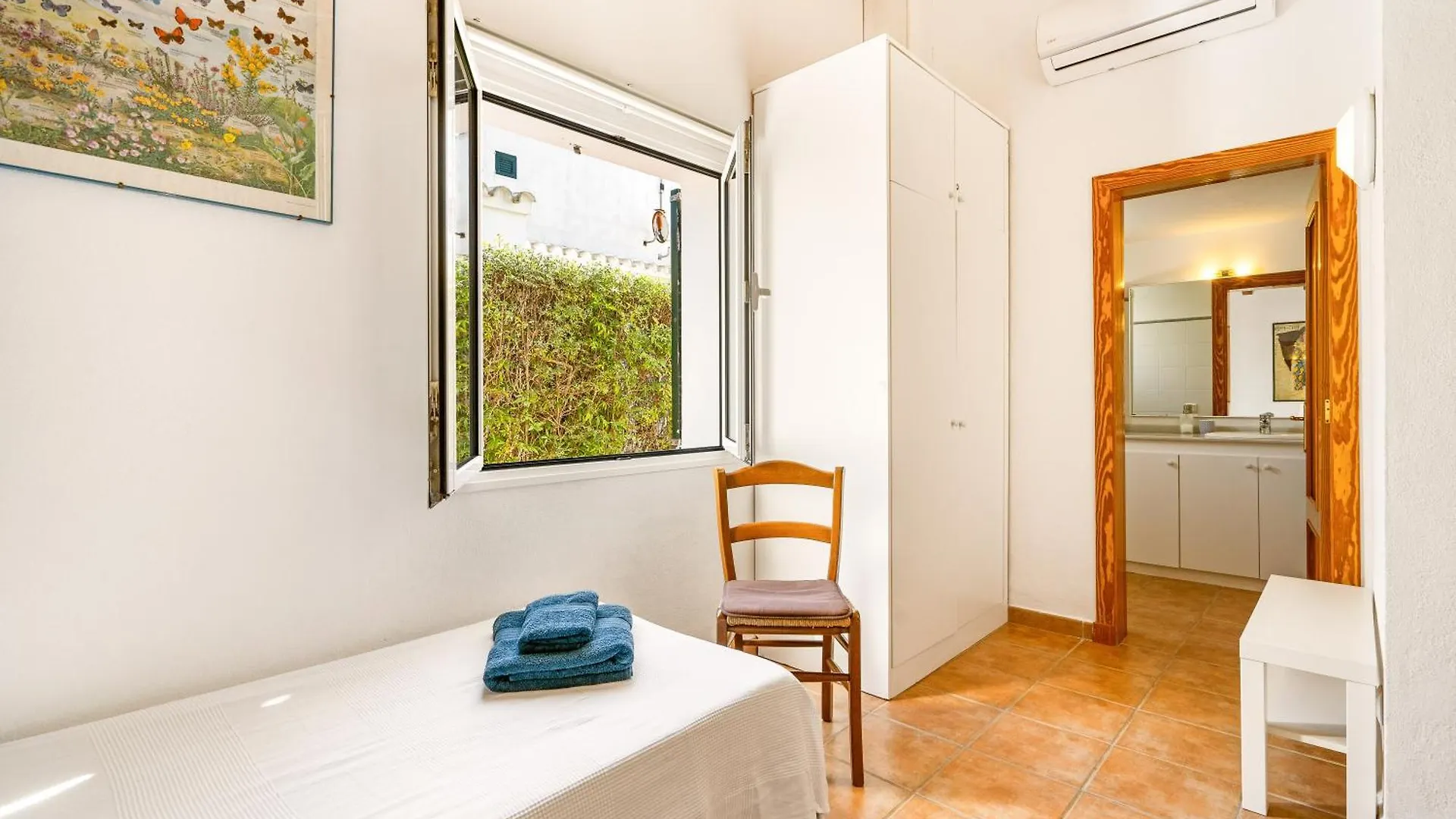 Holiday home Chalet En Biniancolla Con Piscina Y Jardin Sant Lluis